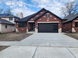 8416 Mansfield Ave, Burbank, IL