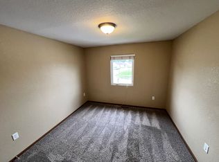 623 Northfield Rd, Manhattan, KS 66502