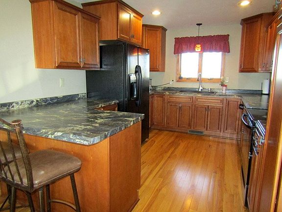 updated maple kitchen