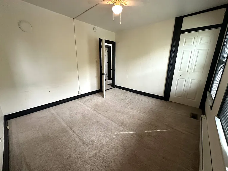 47 Middle St — Photo 10