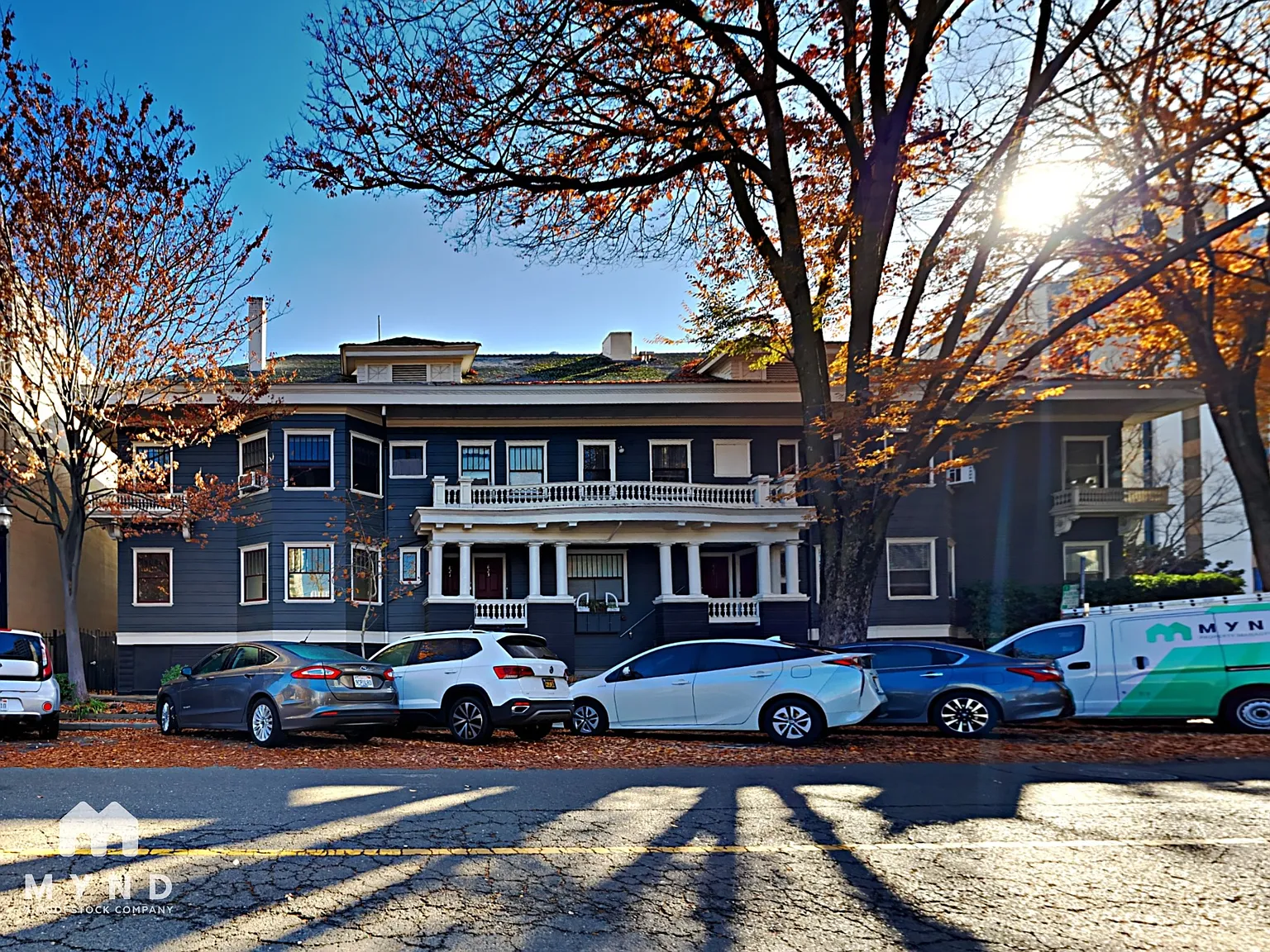 2 bed, 1.0 bath, 819 sqft, $2,005 — Photo 1