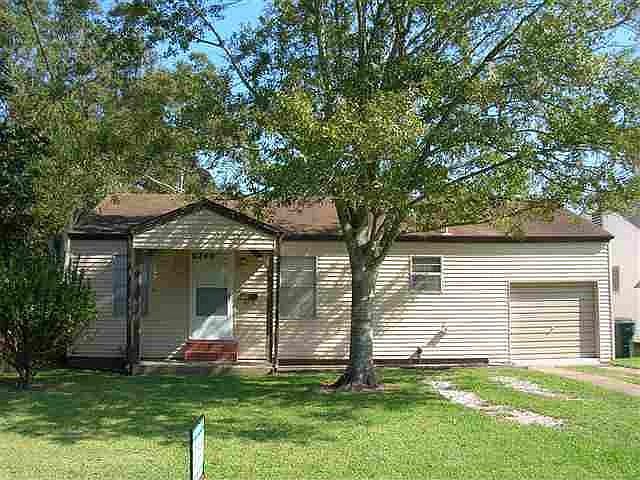 2nd image of 6240 32nd St