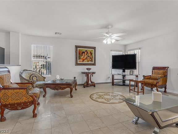 5th image of 3412 Famiglia Dr