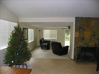 2nd image of 3251 Cabrillo Mesa Dr