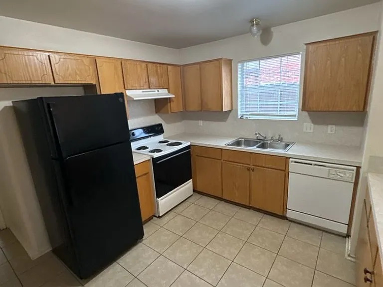 4206 Alan Kent Dr — Photo 3