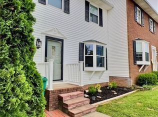 13 Carriage Way, Hurricane, WV 25526