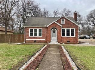 608 E 3rd St, Leland, MS 38756