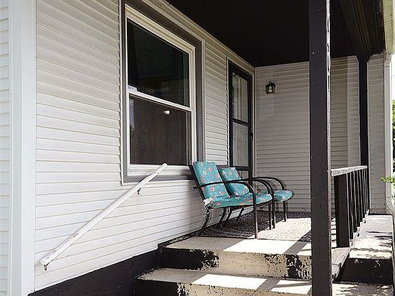 4th image of 6401 Aylesworth Ave