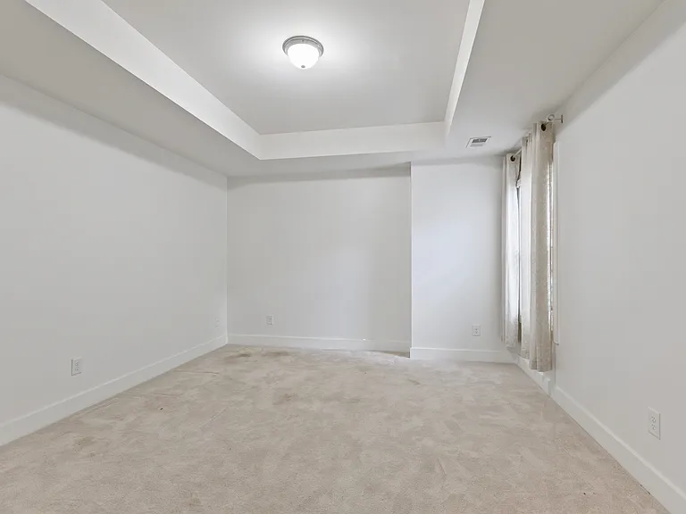 1455 Reynolds Dr — Photo 23