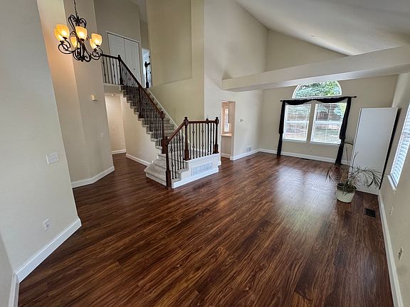 5th image of 10047 Andrush Ct