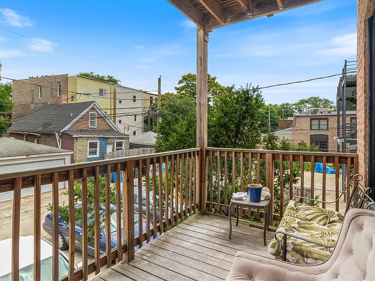 2140 W Crystal St #2R — Photo 15