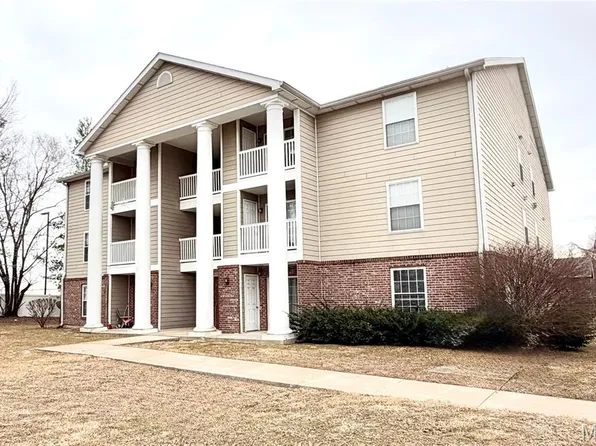 660 Materdie Ln APT 203, Florissant, MO 63031
