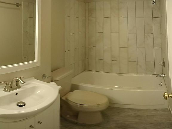 3rd image of 3233 Vine St #3
