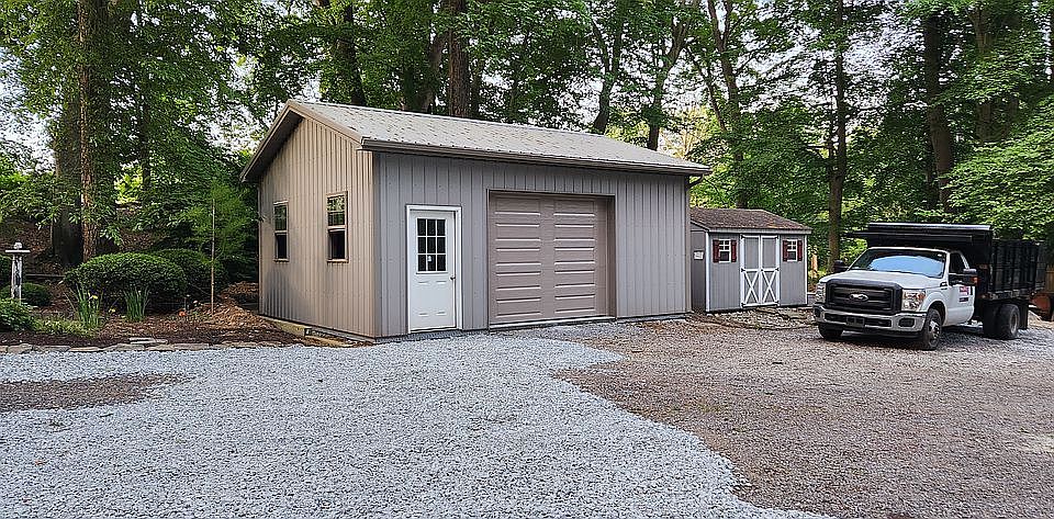 2nd image of 219 Parsons Rd