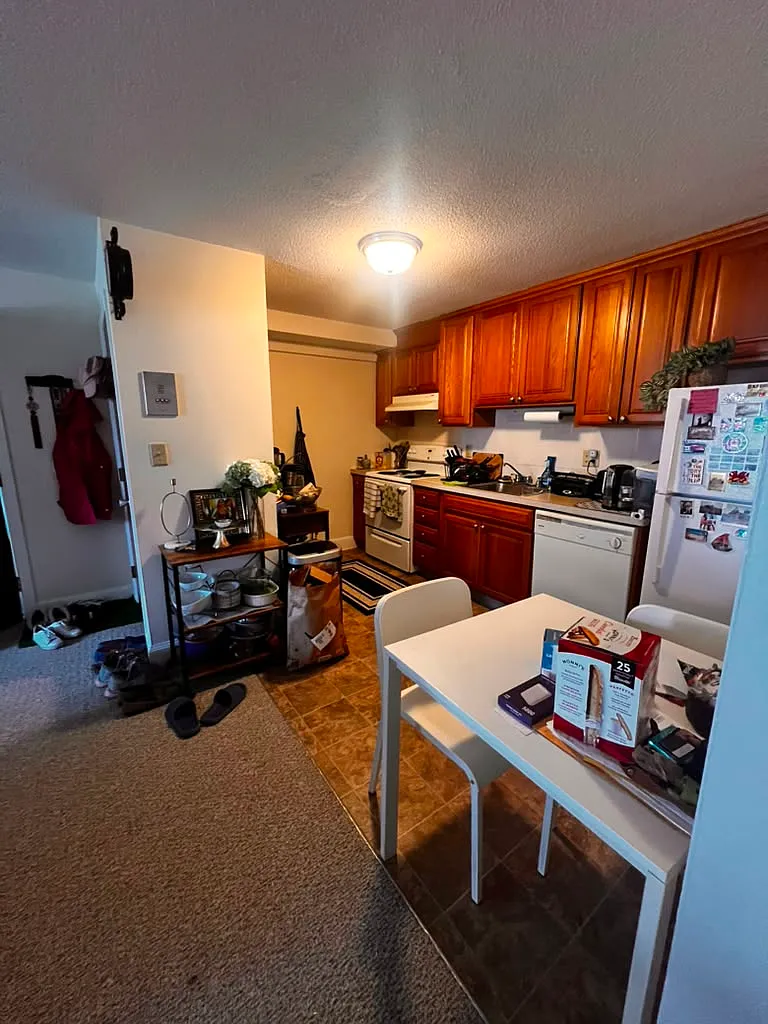 1 bed, $2,100 — Photo 2