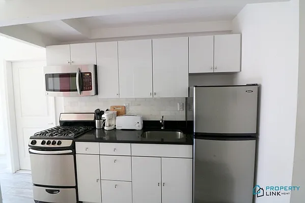 Rented by Property Link Mgmt, LLC | media 24