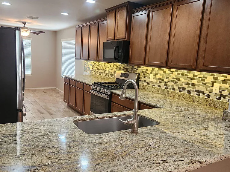 18418 W Getty Dr — Photo 22