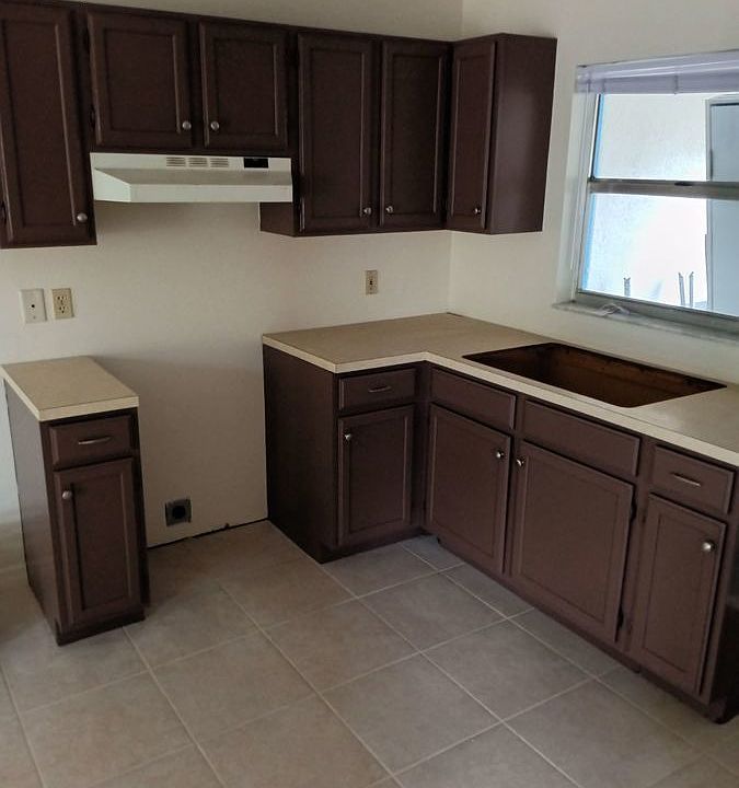 2nd image of 3000 Mullet Ave #1