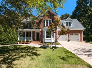 129 Starwood Ln, Holly Springs, NC 27540