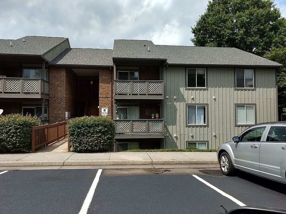 1st image of 820 Claytor Sq