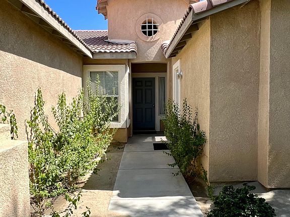 2nd image of 81380 Avenida Esmeralda