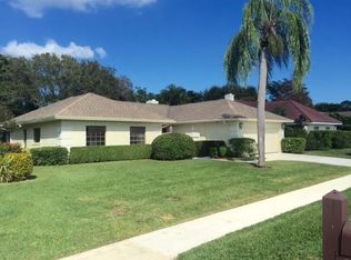 10211 Green Trail Dr N, Boynton Beach, FL 33436