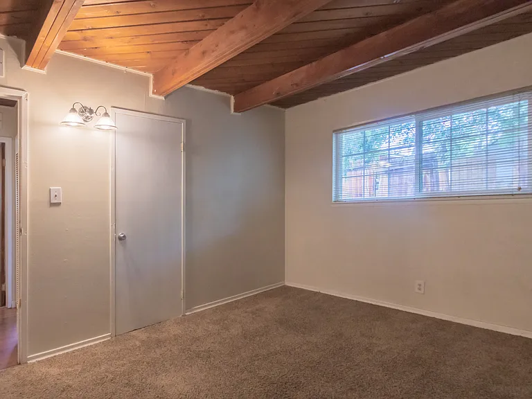 355 Raffetto Dr — Photo 16