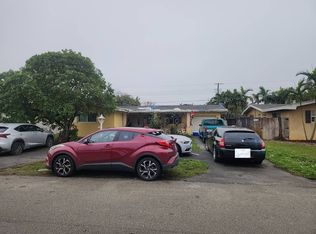8520 NW 10th St, Pembroke Pines, FL 33024