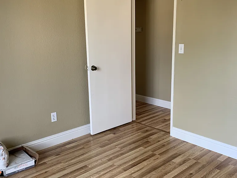 1871 Cherokee Dr #4 — Photo 6