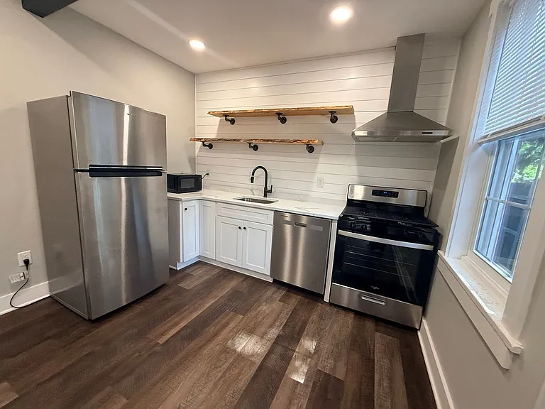 432 W Lemon St #3 — Photo 3
