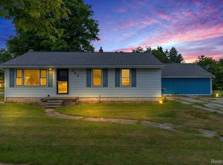 660 S Almont Ave, Imlay City, MI 48444
