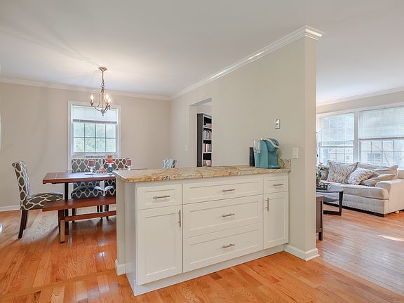 13 Sherry Lane Extension