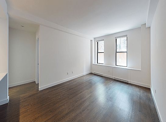 5th image of 666 W End Ave APT 2NO