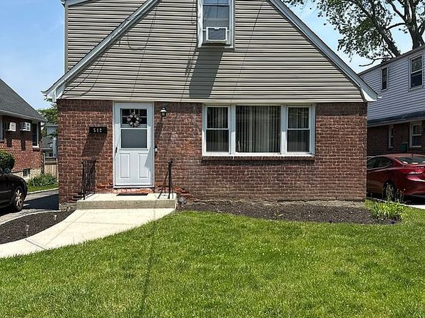 512 Nassau Blvd