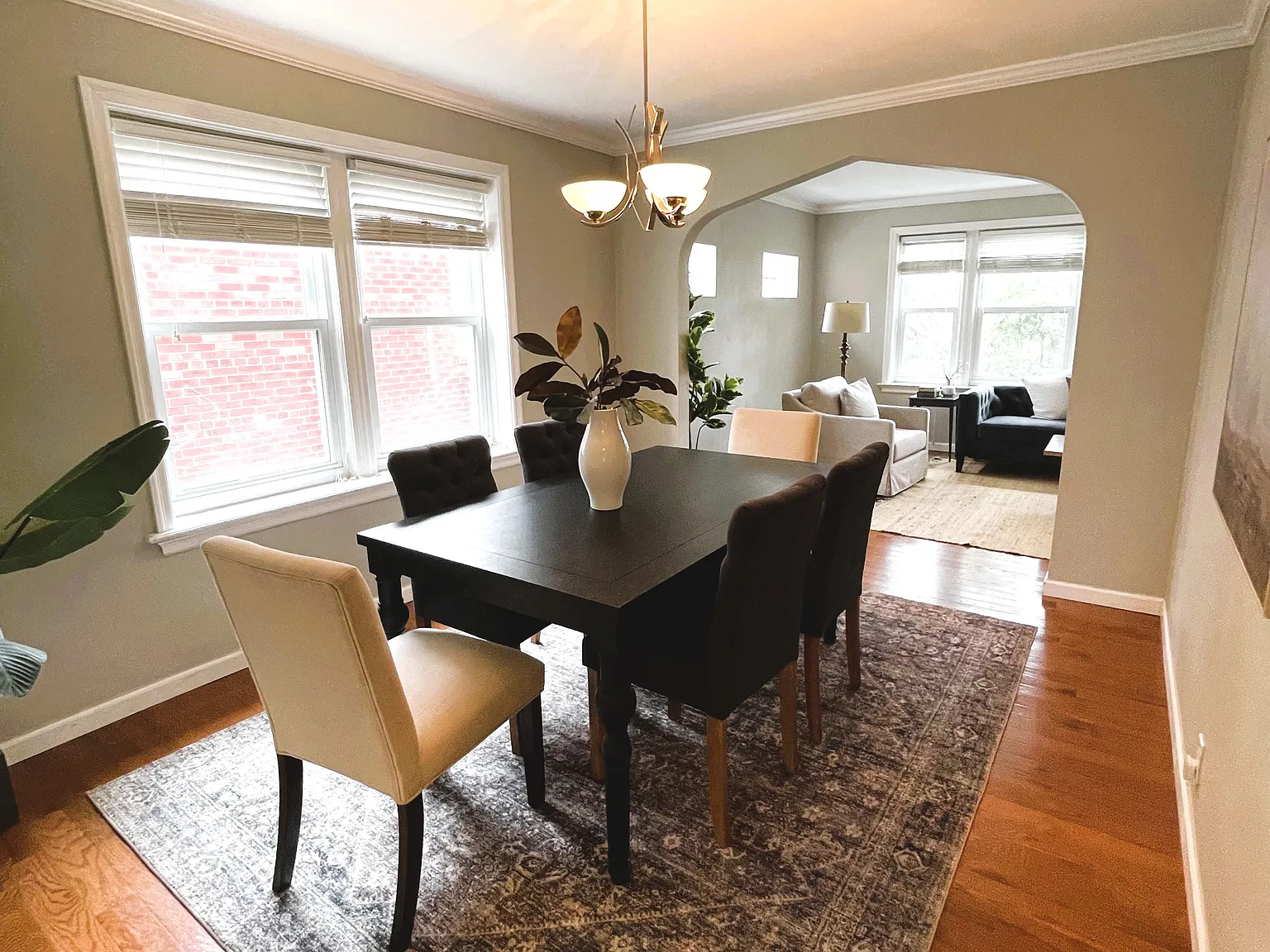 4 bed, 2620 sqft, $2,875 — Photo 4
