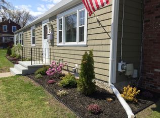 5 Harding Ave, Warwick, RI 02888