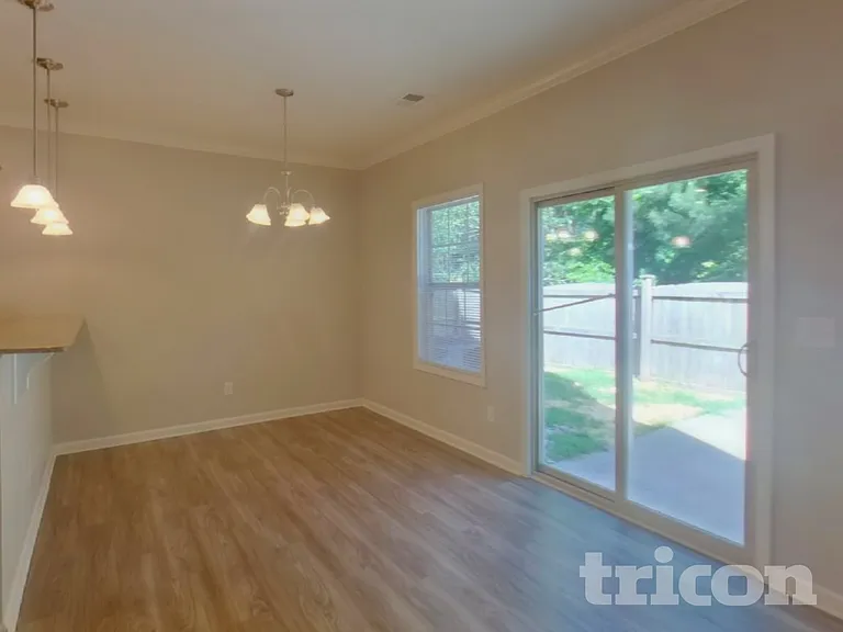 665 Dawsons Park Way — Photo 4