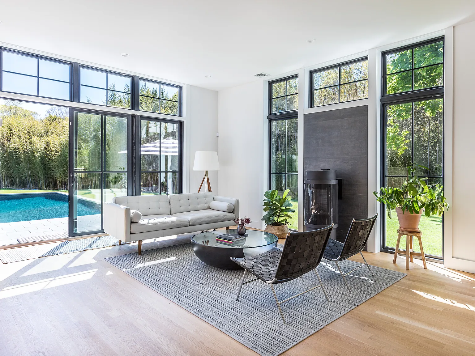 Modern New Construction Paradise — Photo 4