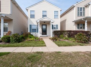 513 Sandy Ct, Harvard, IL 60033