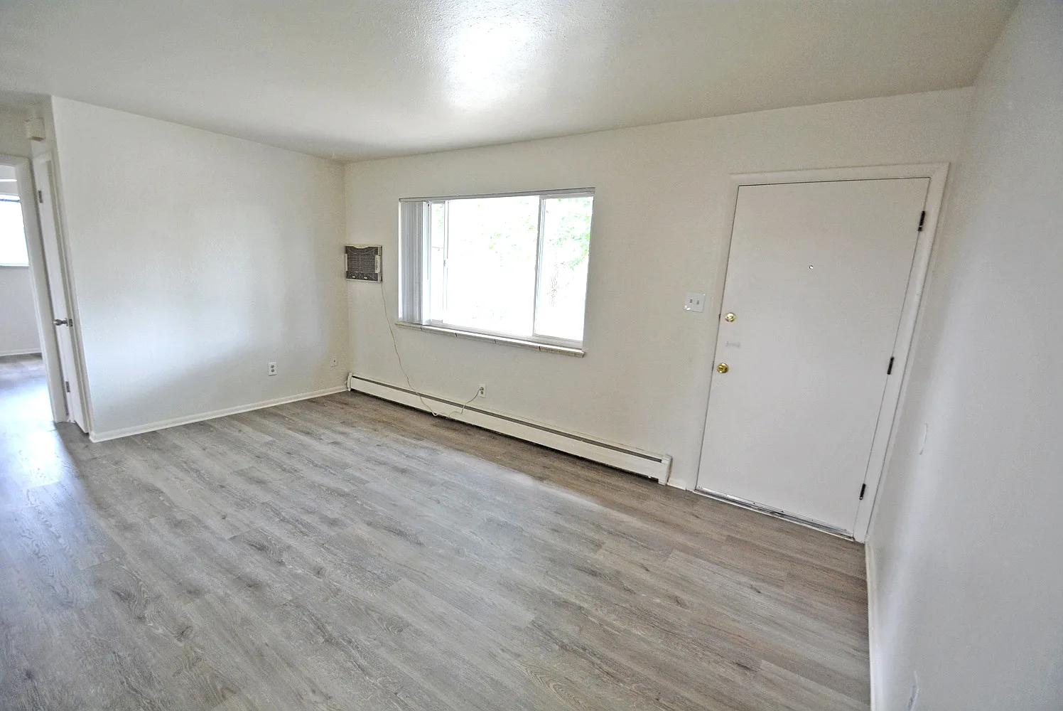 2 bed, 750 sqft, $1,450 — Photo 3