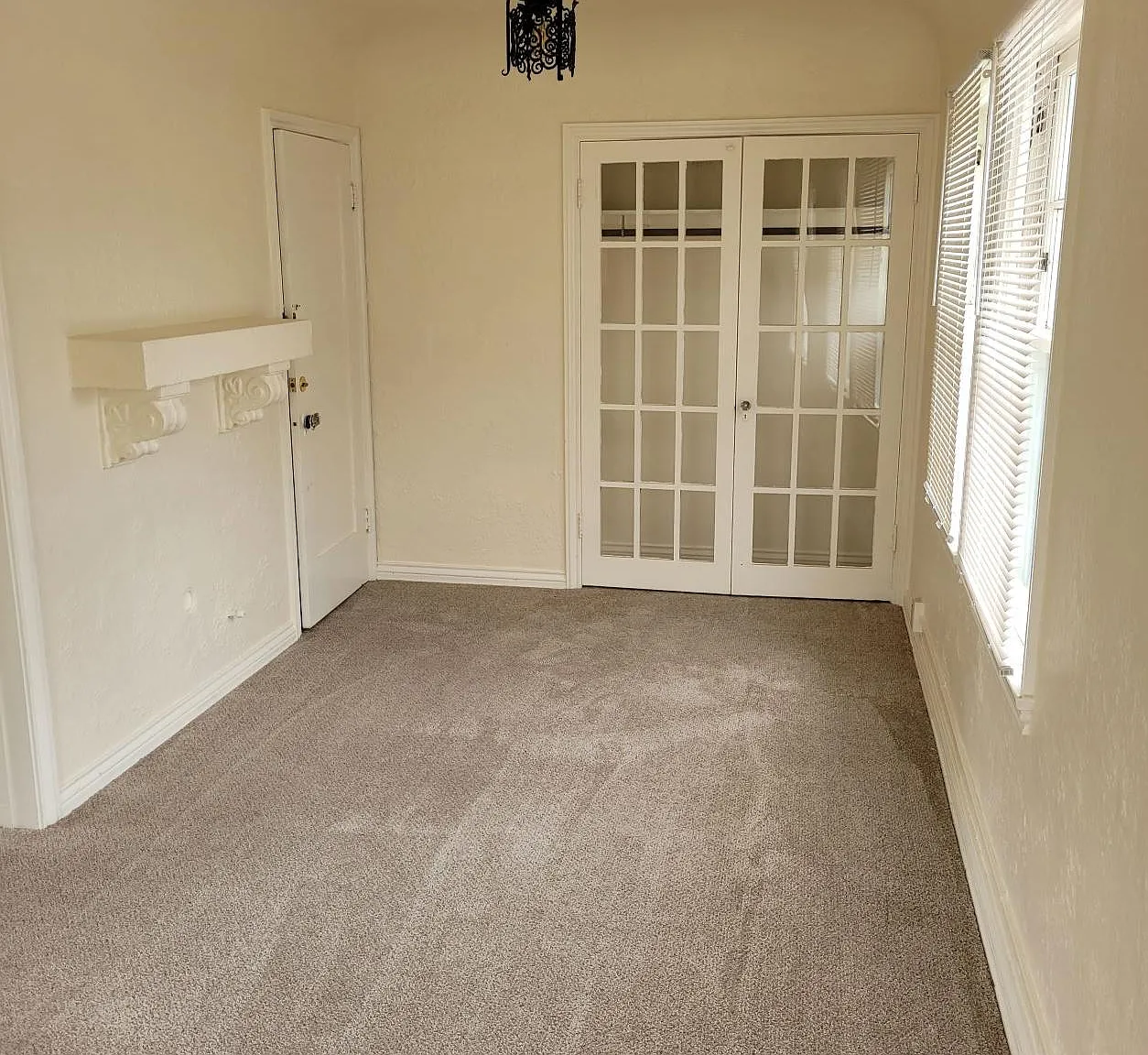 Studio, 375 sqft, $1,750 — Photo 4