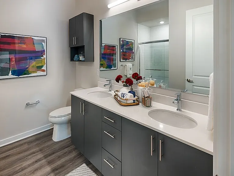 Liberty Apartments — Photo 3