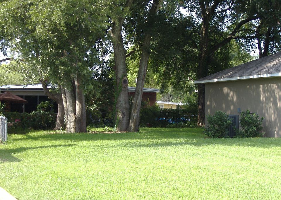 1st image of 211 E Lakeview Ave