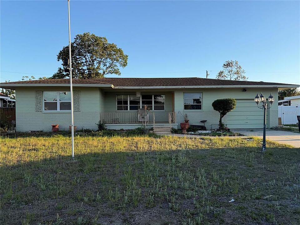 1st image of 4920 49TH AVENUE N
