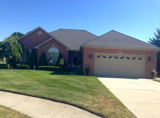 48312 Joann Ct, Macomb, MI 48044