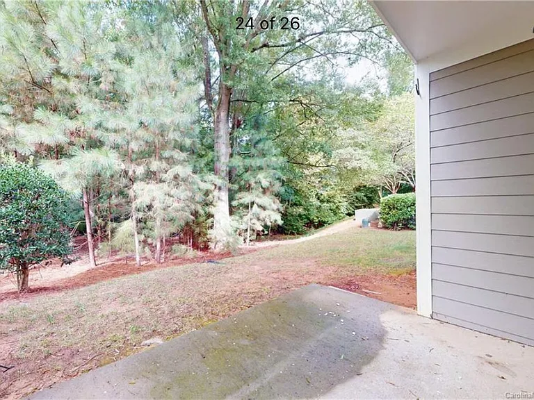 15250 Coventry Court Ln — Photo 23