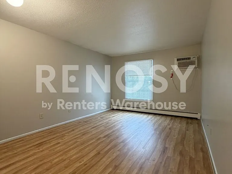 4648 Cedar Lake Rd S #1 — Photo 11