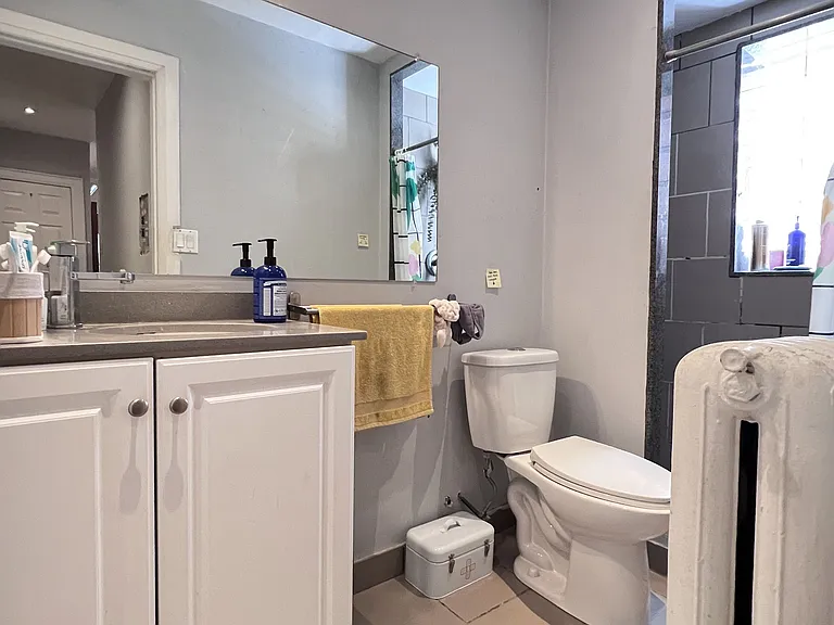 770 Saint Clair Ave W #2 — Photo 9