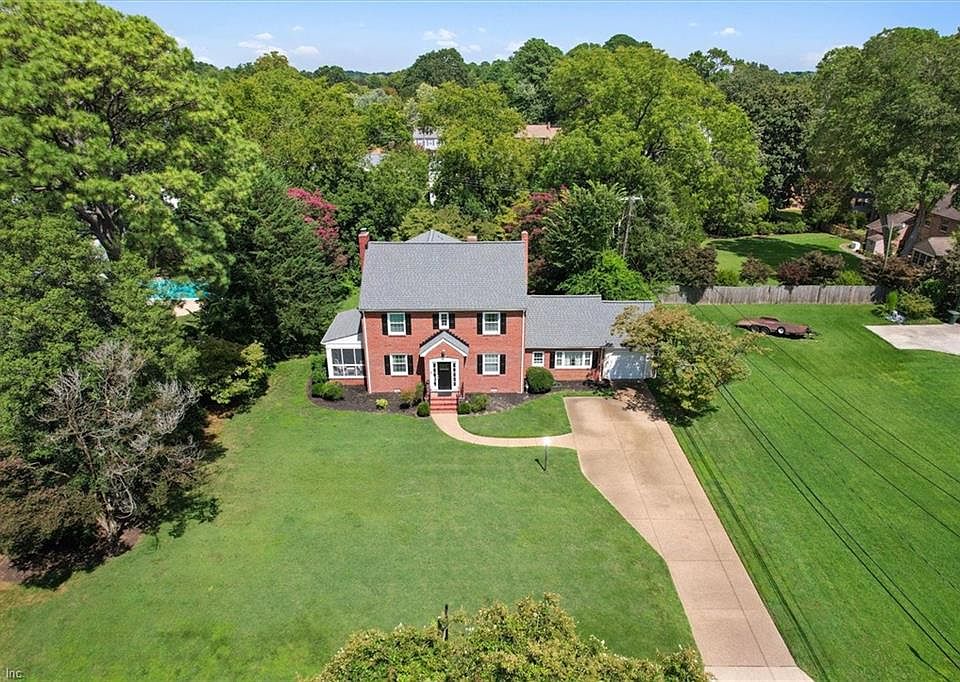 1st image of 27 Douglas Drive