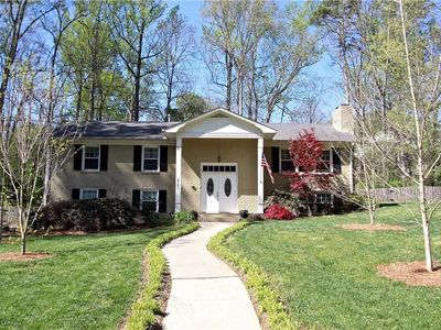 3721 Will Scarlet Rd, Winston Salem, NC, 27104
